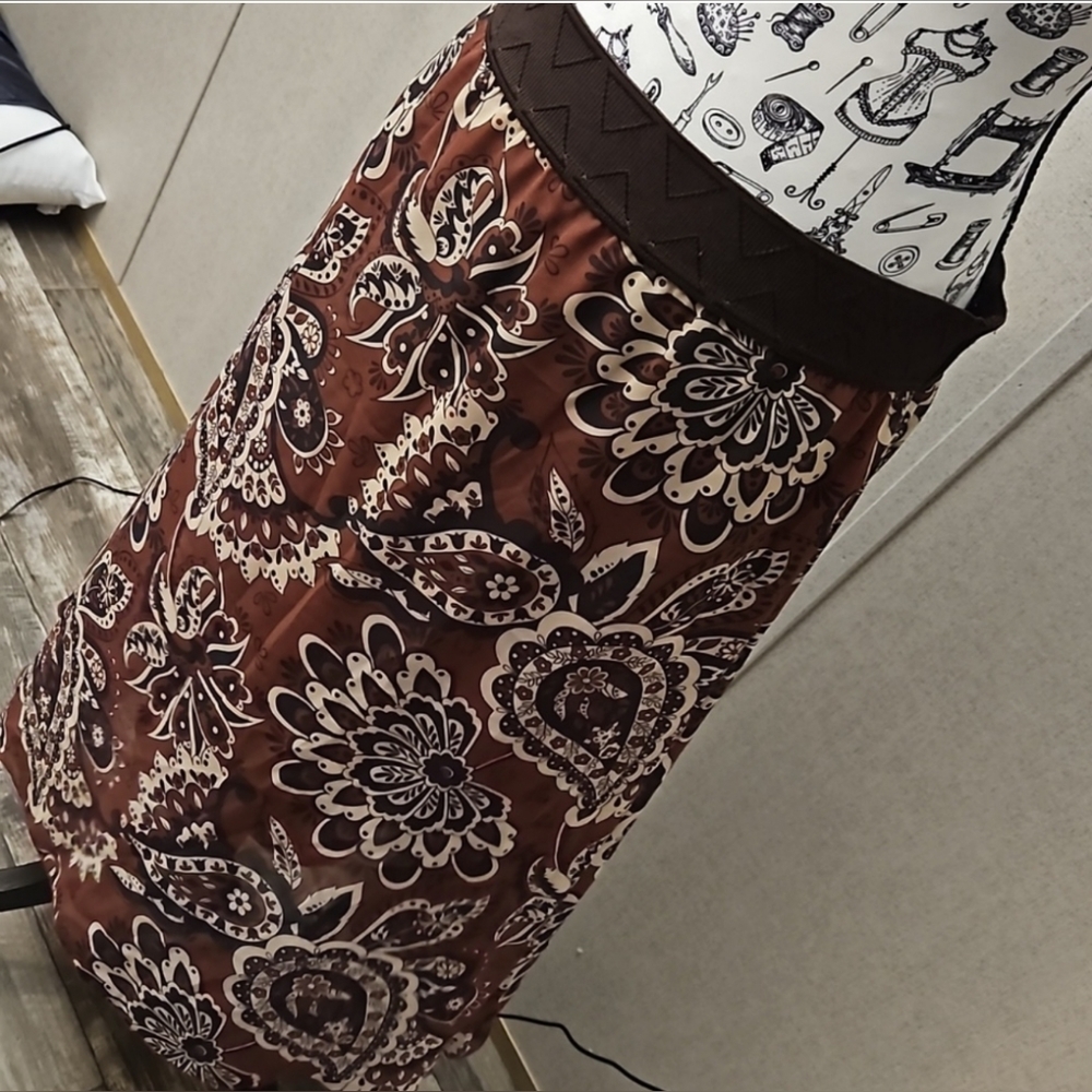 LuLaRoe Brown Black Tan Skirt With Stretchy Waistband Women's Small NWOT